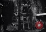 Standbild Ausschachtung in Zinkmine Franklin New Jersey USA, 1914, aus Sekunde 27 historischem Filmmaterial Videoclip 65675028897