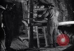 Standbild Ausschachtung in Zinkmine Franklin New Jersey USA, 1914, aus Sekunde 28 historischem Filmmaterial Videoclip 65675028897