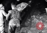 Standbild verletzt Miner's Rescue Franklin New Jersey USA, 1914, aus Sekunde 25 historischem Filmmaterial Videoclip 65675028901