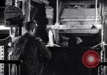 Standbild laden Erze in überspringt Franklin New Jersey USA, 1914, aus Sekunde 62 historischem Filmmaterial Videoclip 65675028917