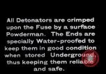 Standbild Umgang mit Dynamit und Detonatoren Franklin New Jersey USA, 1914, aus Sekunde 56 historischem Filmmaterial Videoclip 65675028918