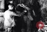 Standbild Dynamite stick Franklin New Jersey USA, 1914, aus Sekunde 52 historischem Filmmaterial Videoclip 65675028920