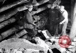 Image boîte contenant de la dynamite et de détonateurs Franklin New Jersey USA, 1914, de la seconde 38 séquences d'archives historiques vidéo 65675028922