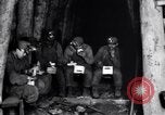 Standbild nachlässig Zink Miner Franklin New Jersey USA, 1914, aus Sekunde 47 historischem Filmmaterial Videoclip 65675028923