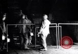Standbild heben Zink Bergleute Franklin New Jersey USA, 1914, aus Sekunde 27 historischem Filmmaterial Videoclip 65675028929