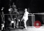 Standbild heben Zink Bergleute Franklin New Jersey USA, 1914, aus Sekunde 39 historischem Filmmaterial Videoclip 65675028929