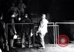 Standbild heben Zink Bergleute Franklin New Jersey USA, 1914, aus Sekunde 40 historischem Filmmaterial Videoclip 65675028929