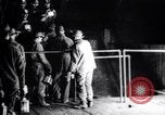 Standbild heben Zink Bergleute Franklin New Jersey USA, 1914, aus Sekunde 50 historischem Filmmaterial Videoclip 65675028929
