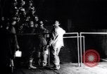 Standbild heben Zink Bergleute Franklin New Jersey USA, 1914, aus Sekunde 55 historischem Filmmaterial Videoclip 65675028929