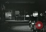 Immagine di Lavoratori in fabbrica Isbergues Francia, 1952, secondo 59 filmato di repertorio 65675028939