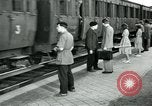 Immagine di Nelle classi del sindacalismo Parigi Francia, 1952, secondo 10 filmato di repertorio 65675028942