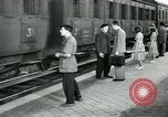 Immagine di Nelle classi del sindacalismo Parigi Francia, 1952, secondo 13 filmato di repertorio 65675028942