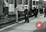 Immagine di Nelle classi del sindacalismo Parigi Francia, 1952, secondo 22 filmato di repertorio 65675028942