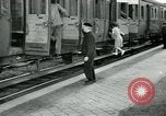 Immagine di Nelle classi del sindacalismo Parigi Francia, 1952, secondo 25 filmato di repertorio 65675028942