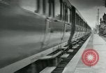 Immagine di Unione lavoratori riuniti Parigi Francia, 1952, secondo 9 filmato di repertorio 65675028943