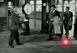 Immagine di Unione lavoratori riuniti Parigi Francia, 1952, secondo 22 filmato di repertorio 65675028943