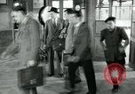 Immagine di Unione lavoratori riuniti Parigi Francia, 1952, secondo 29 filmato di repertorio 65675028943
