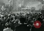 Immagine di Unione lavoratori riuniti Parigi Francia, 1952, secondo 38 filmato di repertorio 65675028943