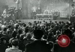 Immagine di Unione lavoratori riuniti Parigi Francia, 1952, secondo 40 filmato di repertorio 65675028943