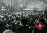Immagine di Unione lavoratori riuniti Parigi Francia, 1952, secondo 41 filmato di repertorio 65675028943