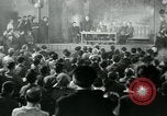 Immagine di Unione lavoratori riuniti Parigi Francia, 1952, secondo 42 filmato di repertorio 65675028943