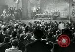 Immagine di Unione lavoratori riuniti Parigi Francia, 1952, secondo 43 filmato di repertorio 65675028943