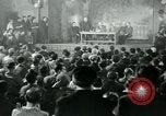 Immagine di Unione lavoratori riuniti Parigi Francia, 1952, secondo 46 filmato di repertorio 65675028943