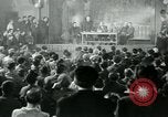 Immagine di Unione lavoratori riuniti Parigi Francia, 1952, secondo 51 filmato di repertorio 65675028943