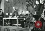 Immagine di Unione lavoratori riuniti Parigi Francia, 1952, secondo 58 filmato di repertorio 65675028943