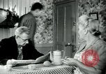 Immagine di Unione lavoratori di preavviso Isbergues Francia, 1952, secondo 4 filmato di repertorio 65675028945