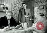 Immagine di Unione lavoratori di preavviso Isbergues Francia, 1952, secondo 23 filmato di repertorio 65675028945