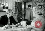 Immagine di Unione lavoratori di preavviso Isbergues Francia, 1952, secondo 29 filmato di repertorio 65675028945