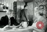 Immagine di Unione lavoratori di preavviso Isbergues Francia, 1952, secondo 31 filmato di repertorio 65675028945