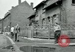 Immagine di Unione lavoratori di preavviso Isbergues Francia, 1952, secondo 57 filmato di repertorio 65675028945