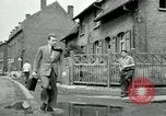 Immagine di Unione lavoratori di preavviso Isbergues Francia, 1952, secondo 59 filmato di repertorio 65675028945