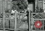 Immagine di La rivolta dei lavoratori Isbergues Francia, 1952, secondo 18 filmato di repertorio 65675028946