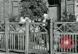 Immagine di La rivolta dei lavoratori Isbergues Francia, 1952, secondo 19 filmato di repertorio 65675028946