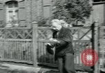 Immagine di La rivolta dei lavoratori Isbergues Francia, 1952, secondo 22 filmato di repertorio 65675028946
