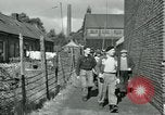 Immagine di La rivolta dei lavoratori Isbergues Francia, 1952, secondo 24 filmato di repertorio 65675028946