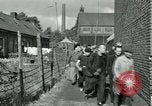 Immagine di La rivolta dei lavoratori Isbergues Francia, 1952, secondo 27 filmato di repertorio 65675028946
