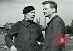 Immagine di La rivolta dei lavoratori Isbergues Francia, 1952, secondo 34 filmato di repertorio 65675028946