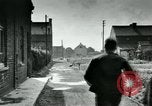 Immagine di La rivolta dei lavoratori Isbergues Francia, 1952, secondo 38 filmato di repertorio 65675028946