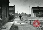 Immagine di La rivolta dei lavoratori Isbergues Francia, 1952, secondo 43 filmato di repertorio 65675028946