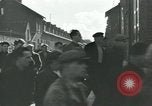 Immagine di La rivolta dei lavoratori Isbergues Francia, 1952, secondo 51 filmato di repertorio 65675028946