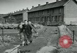 Immagine di La rivolta dei lavoratori Isbergues Francia, 1952, secondo 59 filmato di repertorio 65675028946