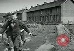 Immagine di La rivolta dei lavoratori Isbergues Francia, 1952, secondo 60 filmato di repertorio 65675028946