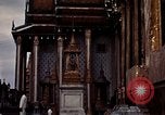 Standbild buddhistische Tempel Bangkok Thailand, 1939, aus Sekunde 35 historischem Filmmaterial Videoclip 65675028958