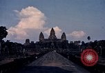 Standbild Statue von Vishnu in Siem Reap Kambodscha, 1939, aus Sekunde 5 historischem Filmmaterial Videoclip 65675028961