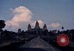 Standbild Statue von Vishnu in Siem Reap Kambodscha, 1939, aus Sekunde 7 historischem Filmmaterial Videoclip 65675028961