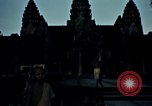 Standbild Statue von Vishnu in Siem Reap Kambodscha, 1939, aus Sekunde 45 historischem Filmmaterial Videoclip 65675028961